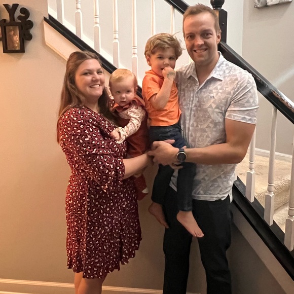 Meet your Posher, Stephanie - Picture 5 of 6